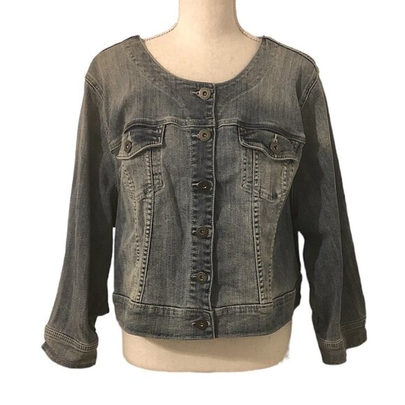 TORRID Jean Jacket Women's Size 3XL Blue Denim Round Neckline Pockets - Picture 10 of 10